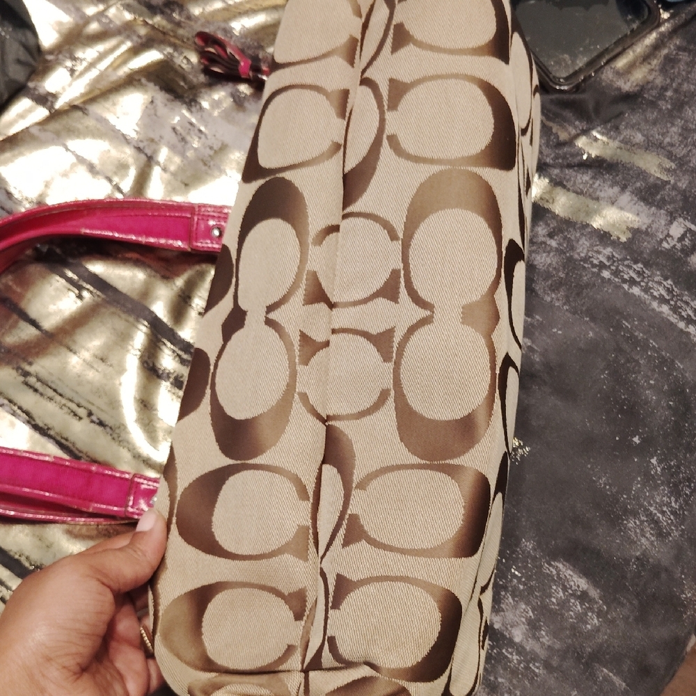 Coach Tan and Pink Shoulder Bag - Picture 10 of 17